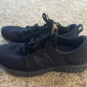 new balance black men's sneakers